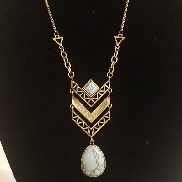 CHEVRON Goldtone Necklace Cracked Turquoise Pendan - Picture 2 of 6